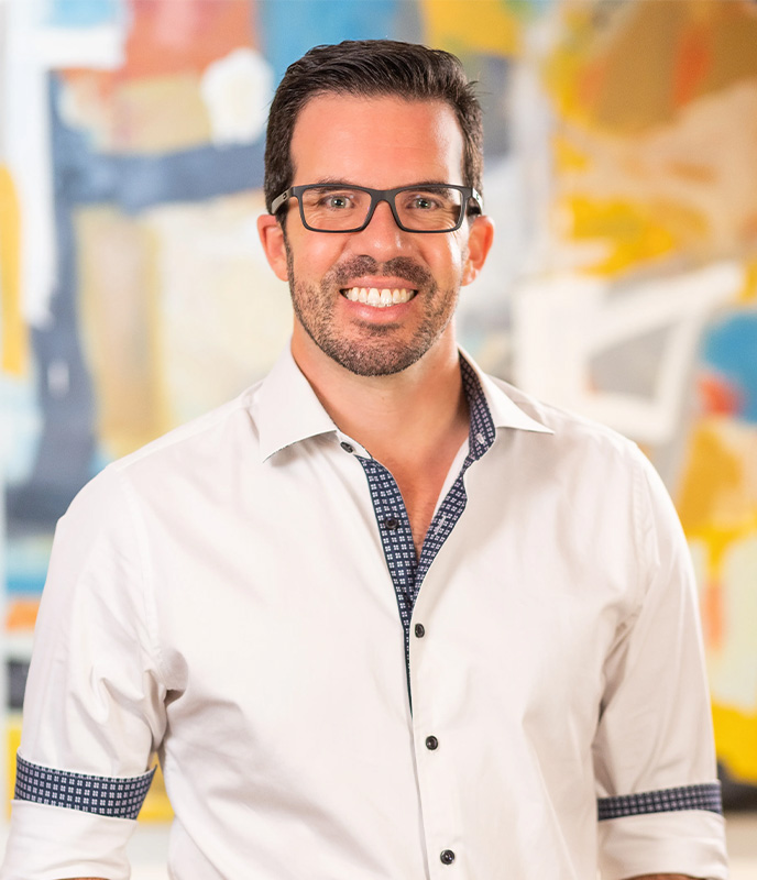 Dallas periodontist Andrew Barnett D M D M S